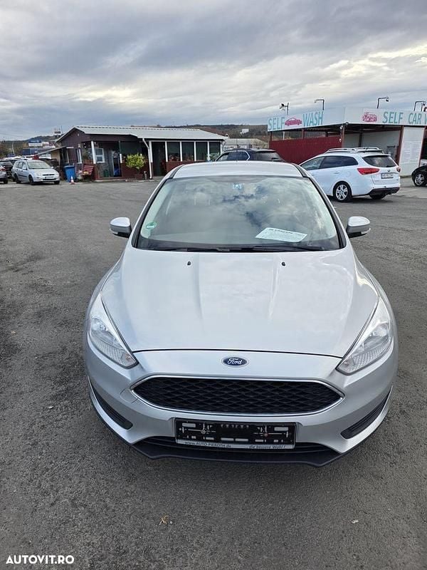 Culoaregri Utilizat 2015 Ford Focus Hatchback | 5.950 EUR (Preț bun) - Imagine 1/4