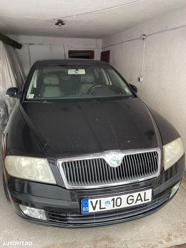 Culoarenegru Utilizat 2007 Skoda Superb Hatchback | 3.300 EUR - Imagine 1/3