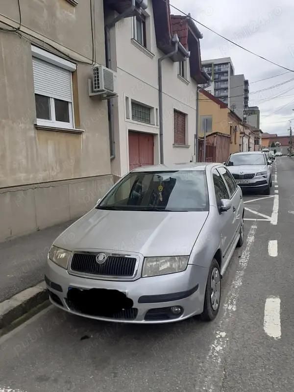 Second-hand Skoda Fabia 2006 Gri Berlinǎ