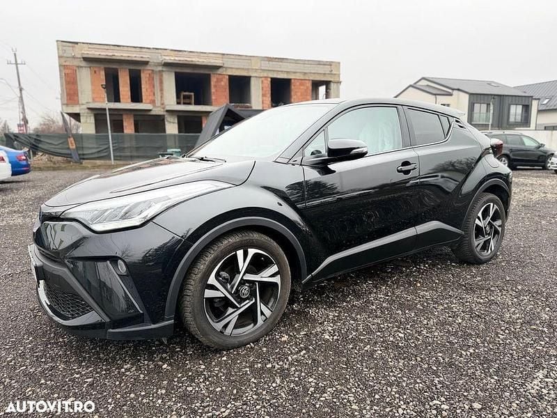 Second-hand Toyota C-HR Style 122 CP (89 kW) 2022 Culoarenegru SUV