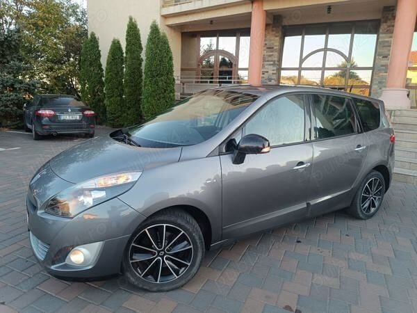 Utilizat 2012 Renault Grand Scénic III Monovolum | 4.590 EUR (Preț OK) - Imagine 1/4