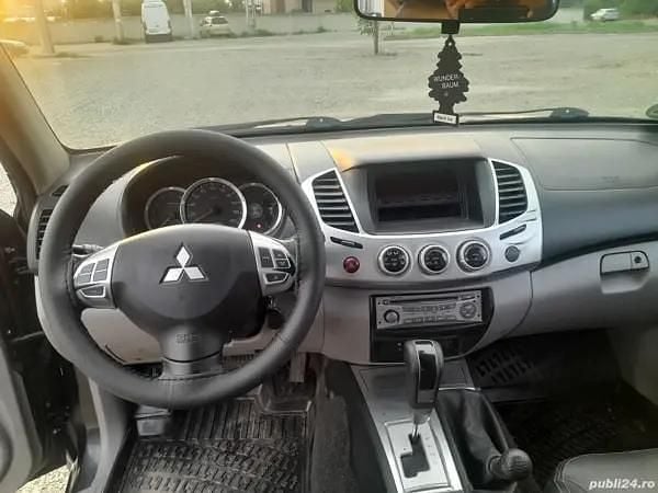 Utilizat 2012 Mitsubishi L200 Pickup | 10.300 EUR (Preț OK) - Imagine 1/4