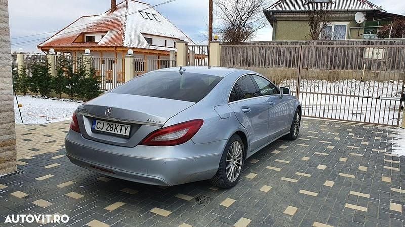 Second-hand Mercedes CLS250 204 CP (150 kW) 2015 Rosu Coupe