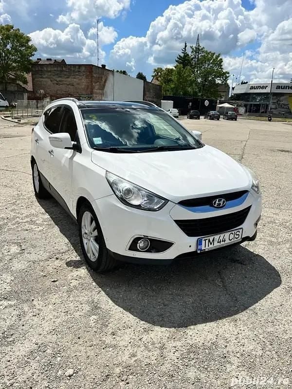 Utilizat 2013 Hyundai ix35 SUV | 7.999 EUR (Preț OK) - Imagine 1/4