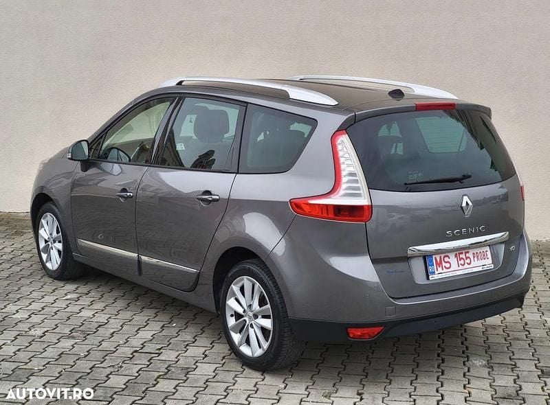 Second-hand Renault Grand Scénic III Expression 110 CP (80 kW) 2013 Culoaregri Monovolum