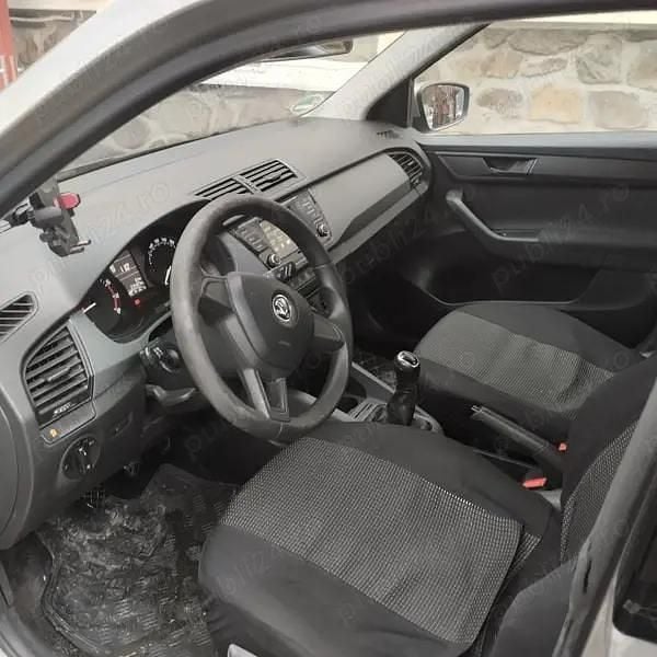 Second-hand Skoda Fabia 66 CP (48 kW) 2017 Galben Break