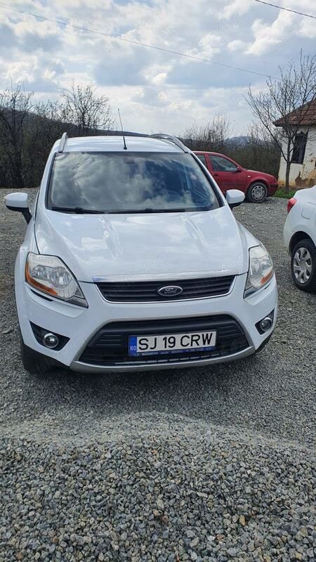 Utilizat 2010 Ford Kuga SUV | 6.000 EUR (Preț OK) - Imagine 1/4