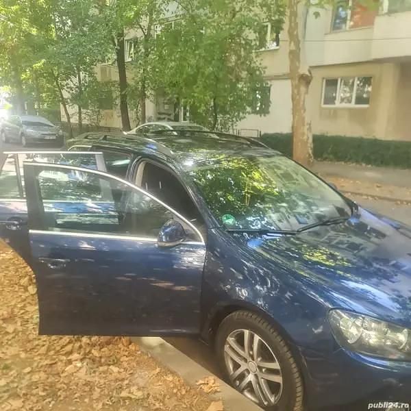 Albastru Utilizat 2011 VW Golf VI Berlinǎ | 5.000 EUR (Preț OK) - Imagine 1/4