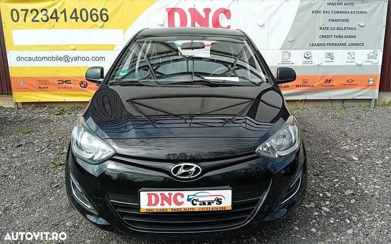 Negru Utilizat 2014 Hyundai i20 Classic | 3.990 EUR (Preț OK) - Imagine 1/4