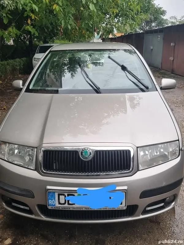 Bej Utilizat 2007 Skoda Fabia Berlinǎ | 2.900 EUR (Puțin scump) - Imagine 1/4