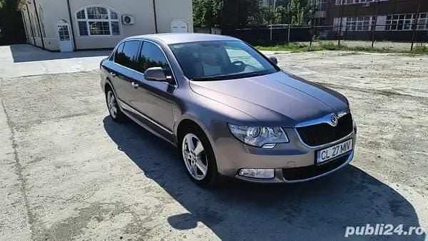 Alte culori Utilizat 2012 Skoda Superb Berlinǎ | 7.999 EUR (Preț OK) - Imagine 1/4