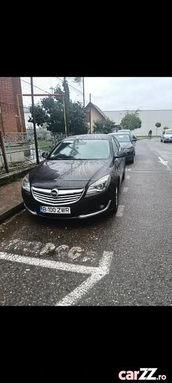 Negru Utilizat 2014 Opel Insignia Berlinǎ | 5.000 EUR (Preț bun) - Imagine 1/4