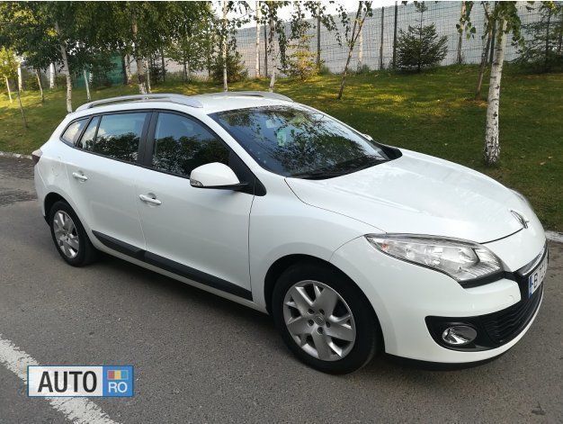 Alb Utilizat 2014 Renault Mégane GrandTour Break | 5.899 EUR (Preț OK) - Imagine 1/4