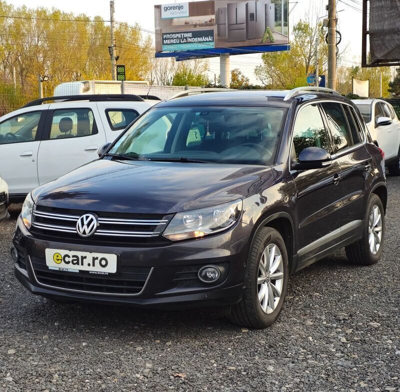 Maro Utilizat 2015 VW Tiguan SUV | 12.490 EUR (Preț bun) - Imagine 1/4