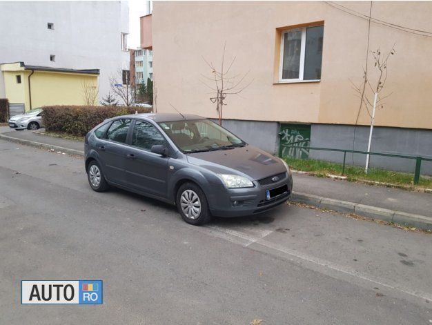 Second-hand Ford Focus 101 CP (74 kW) 2005 Gri Hatchback
