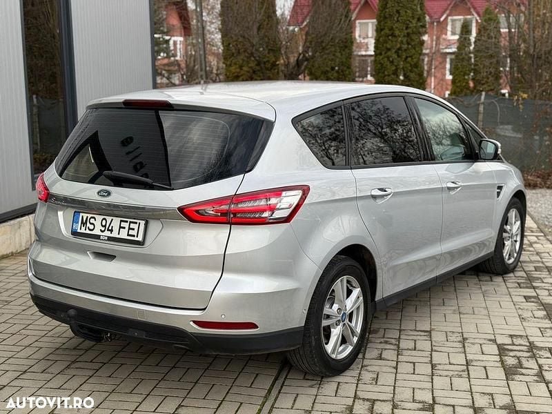 Second-hand Ford S-MAX Titanium 150 CP (110 kW) 2017 Culoaregri Monovolum