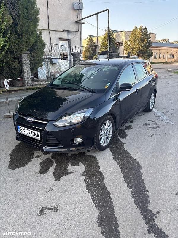 Culoarenegru Utilizat 2012 Ford Focus Break | 4.500 EUR (Preț OK) - Imagine 1/4