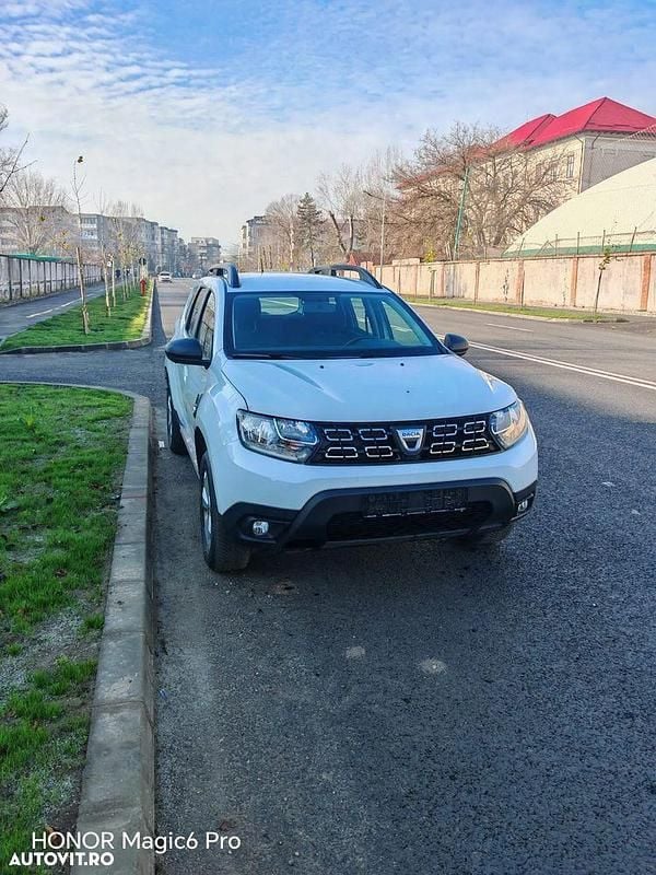 Culoarealb Second-hand 2019 Dacia Duster Lauréate SUV | 9.200 EUR (Preț bun) - Imagine 1/4