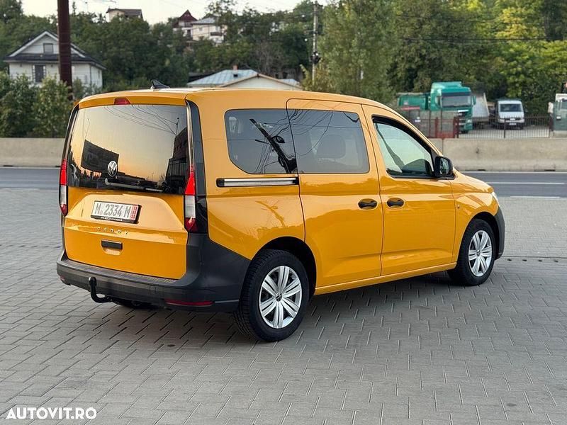 Culoaregalbeuriu Utilizat 2021 VW Caddy Conceptline Monovolum | 15.800 EUR (Puțin scump) - Imagine 1/4