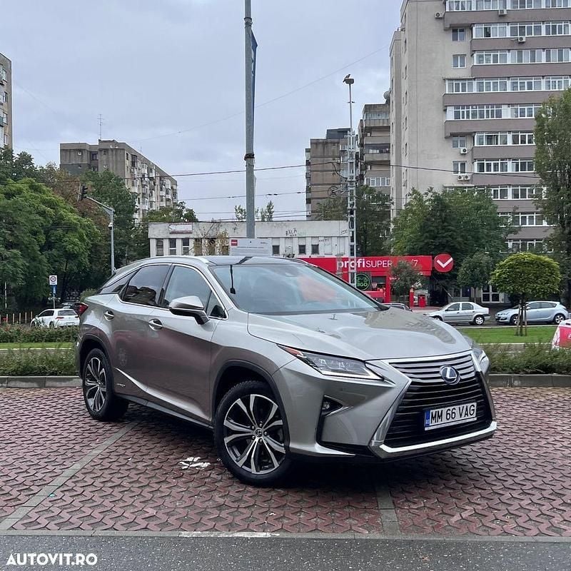 Culoareargint Utilizat 2018 Lexus RX450h Luxury Line SUV | 29.990 EUR (Super Preț) - Imagine 1/4