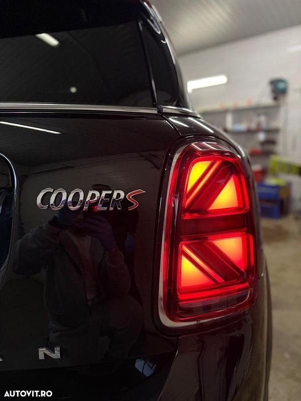 Second-hand Mini Countryman 192 CP (141 kW) 2018 Culoarenegru SUV