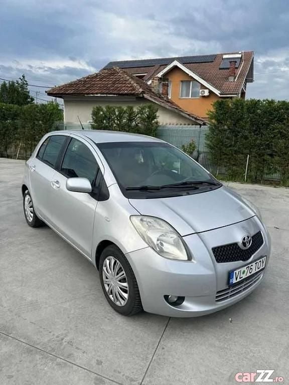 Utilizat 2008 Toyota Yaris Hatchback | 3.200 EUR - Imagine 1/4