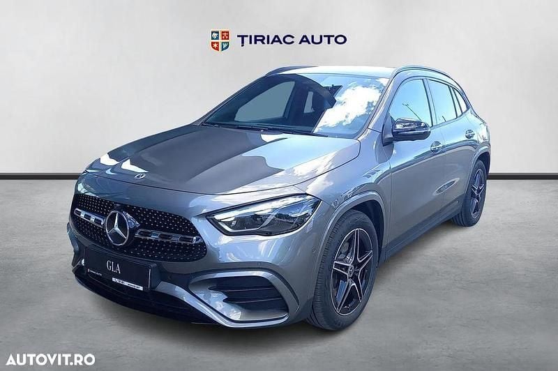 Gri Nouă 2025 Mercedes GLA220 Advanced Plus SUV | 57.052 EUR (Scump) - Imagine 1/4