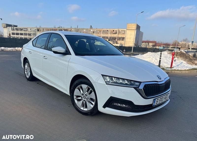 Second-hand Skoda Octavia Ambition 150 CP (110 kW) 2021 Culoarealb Berlinǎ