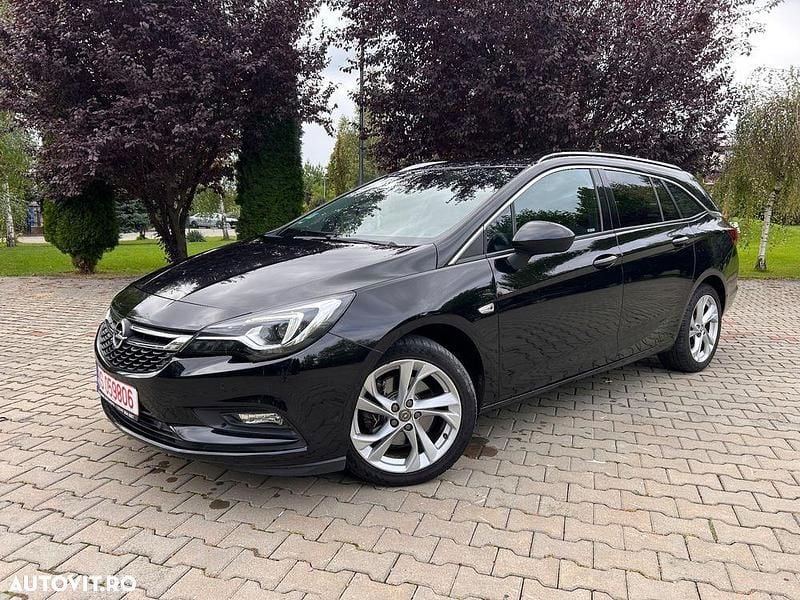Culoarenegru Utilizat 2017 Opel Astra Innovation Break | 8.990 EUR (Preț OK) - Imagine 1/4
