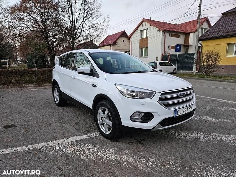 Second-hand Ford Kuga 120 CP (88 kW) 2019 Culoarealb SUV