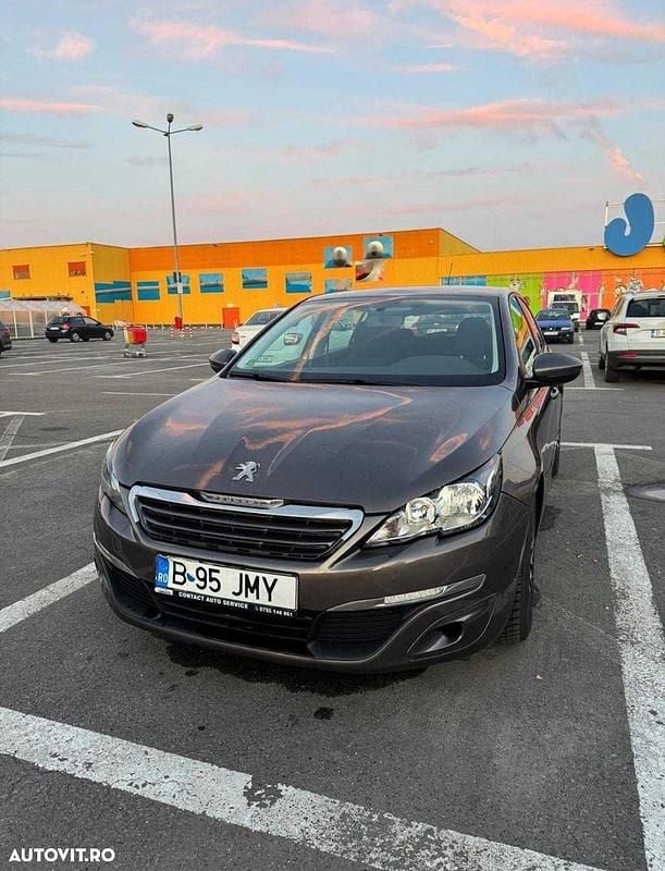 Culoaregri Utilizat 2014 Peugeot 308 Access Hatchback | 4.299 EUR (Super Preț) - Imagine 1/4