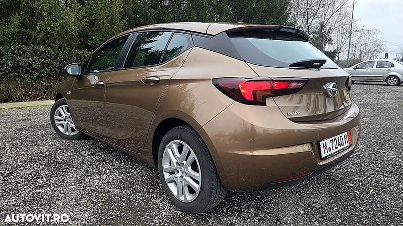 Second-hand Opel Astra Edition 105 CP (77 kW) 2016 Culoaremaro Hatchback