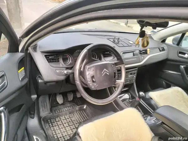 Utilizat 2011 Citroën C5 Berlinǎ | 4.000 EUR - Imagine 1/4