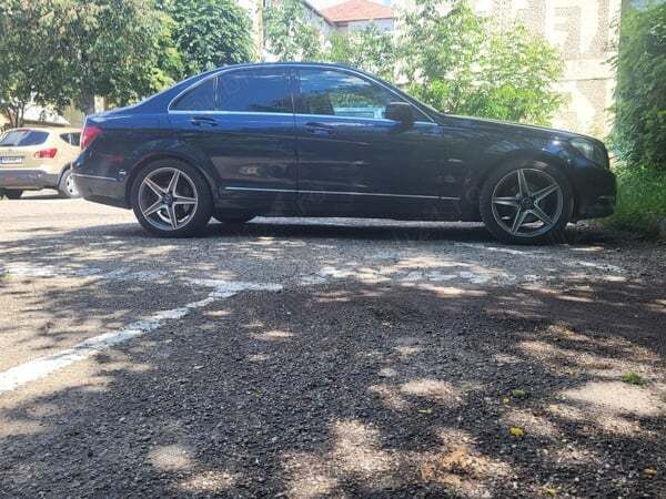 Utilizat 2011 Mercedes 220 Berlinǎ | 6.800 EUR (Preț OK) - Imagine 1/4