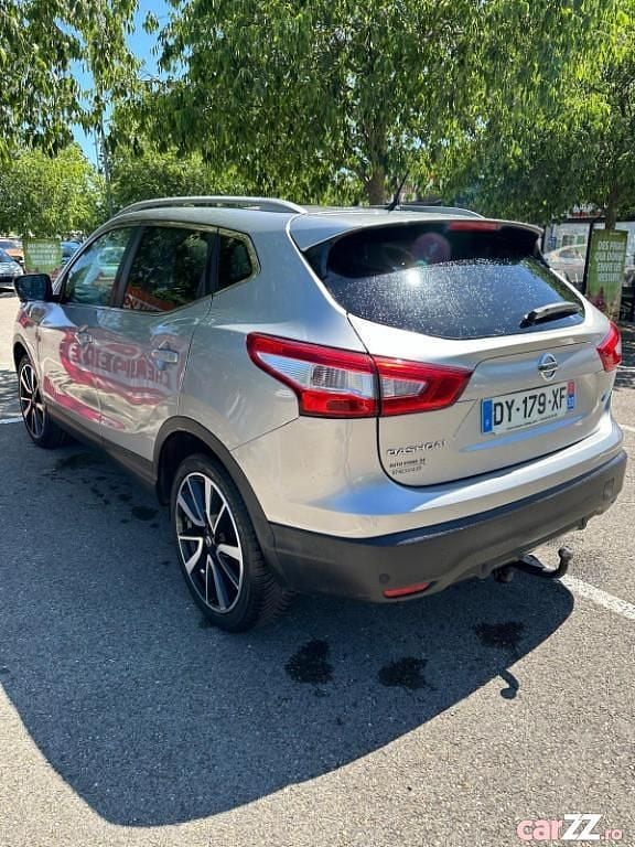Gri Utilizat 2016 Nissan Qashqai Tekna SUV | 10.250 EUR (Preț OK) - Imagine 1/4