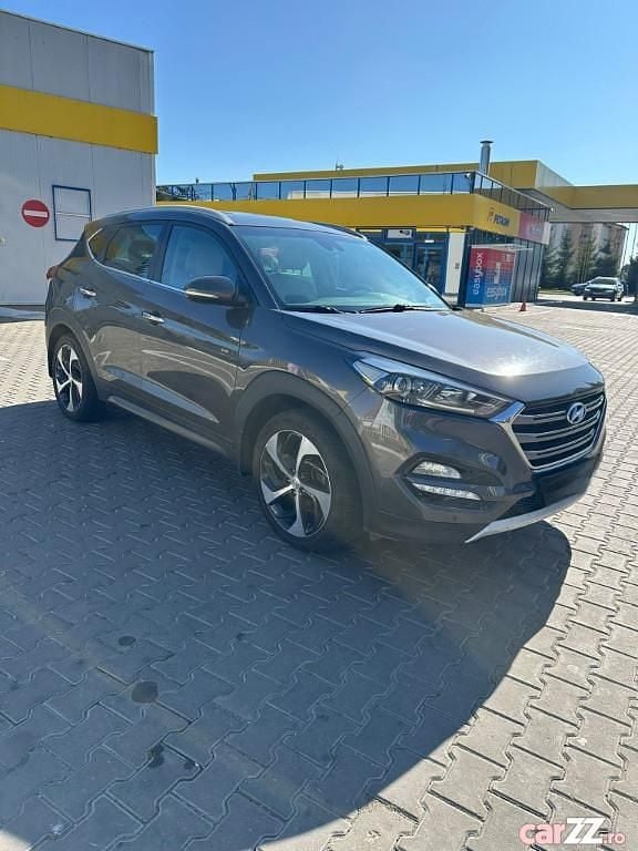 Maro Utilizat 2016 Hyundai Tucson SUV | 15.000 EUR (Super Preț) - Imagine 1/4