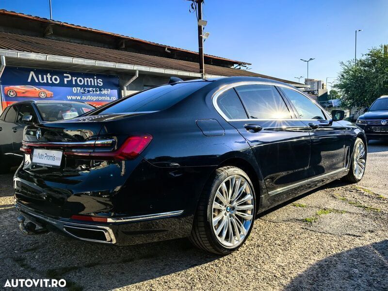 Second-hand BMW 750L 400 CP (294 kW) 2019 Negru Berlinǎ