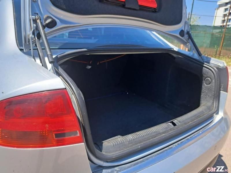 Second-hand Audi A4 115 CP (84 kW) 2007 Argintiu Berlinǎ