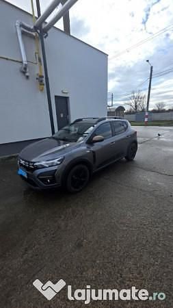 Second-hand Dacia Sandero Stepway 101 CP (74 kW) 2024 Gri