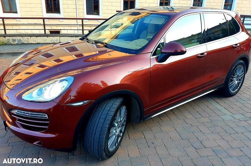 Culoarerosu Utilizat 2013 Porsche Cayenne SUV | 23.990 EUR (Preț OK) - Imagine 1/4