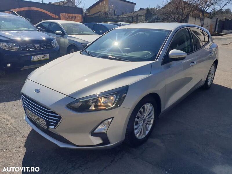 Argint Utilizat 2019 Ford Focus Business Edition Hatchback | 13.498 EUR (Puțin scump) - Imagine 1/4