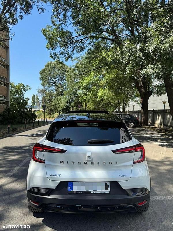 Second-hand Mitsubishi ASX Instyle 143 CP (105 kW) 2023 Culoarealb SUV