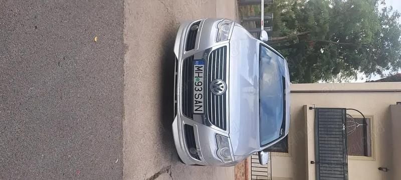 Utilizat 2006 VW Passat Berlinǎ | 2.450 EUR (Preț bun) - Imagine 1/4