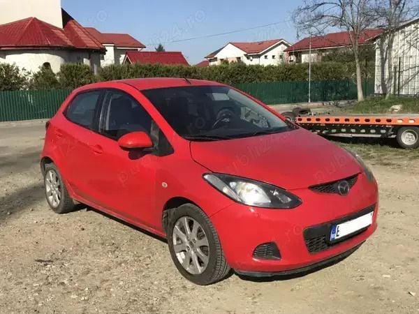 Rosu Utilizat 2008 Mazda 2 Hatchback | 2.200 EUR - Imagine 1/4