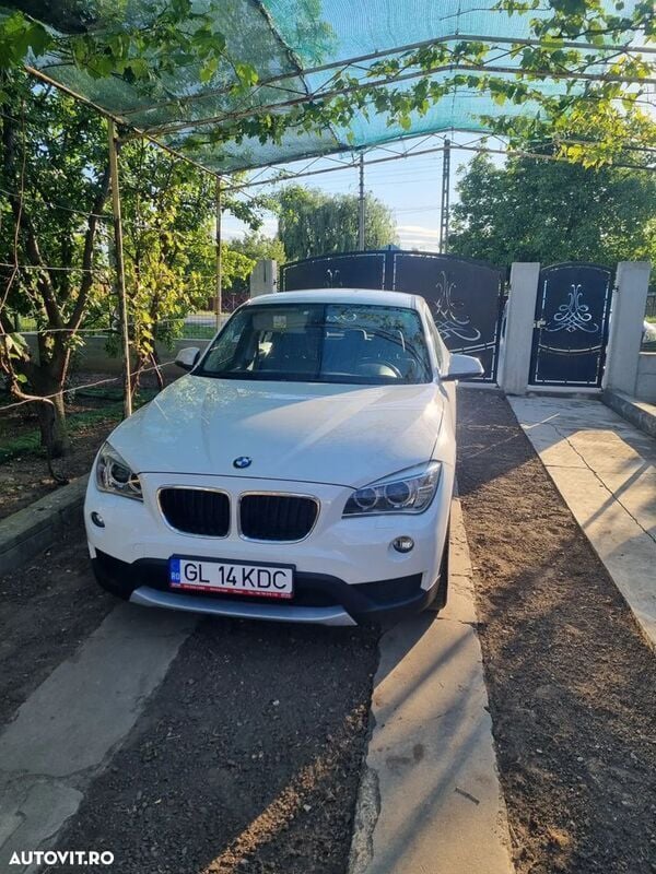 Alb Utilizat 2014 BMW X1 SUV | 11.000 EUR (Preț bun) - Imagine 1/4