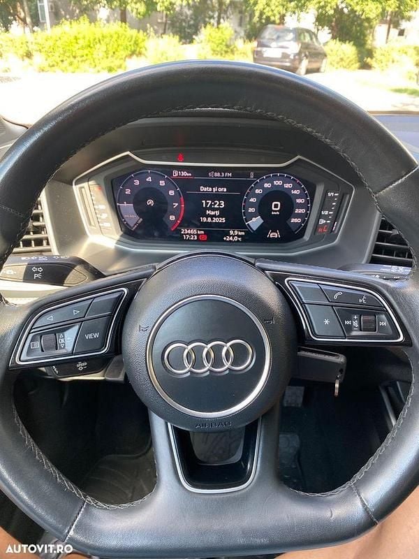 Second-hand Audi A1 S-Line 95 CP (69 kW) 2023 Culoarealb SUV