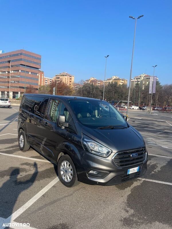 Gri Utilizat 2018 Ford Transit Custom Monovolum | 17.000 EUR (Preț OK) - Imagine 1/4