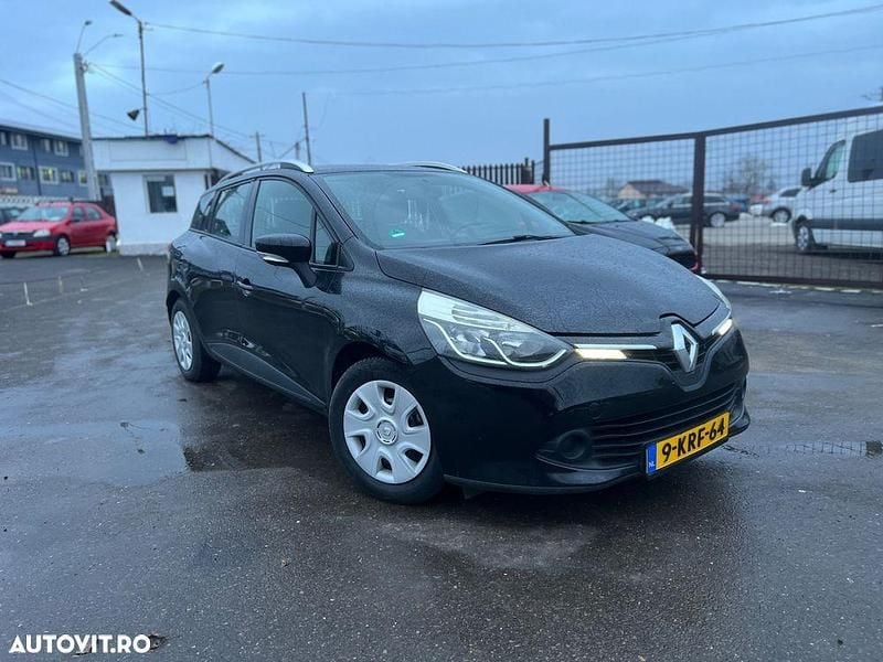 Second-hand Renault Clio IV Bose Edition 90 CP (66 kW) 2015 Culoarenegru Hatchback