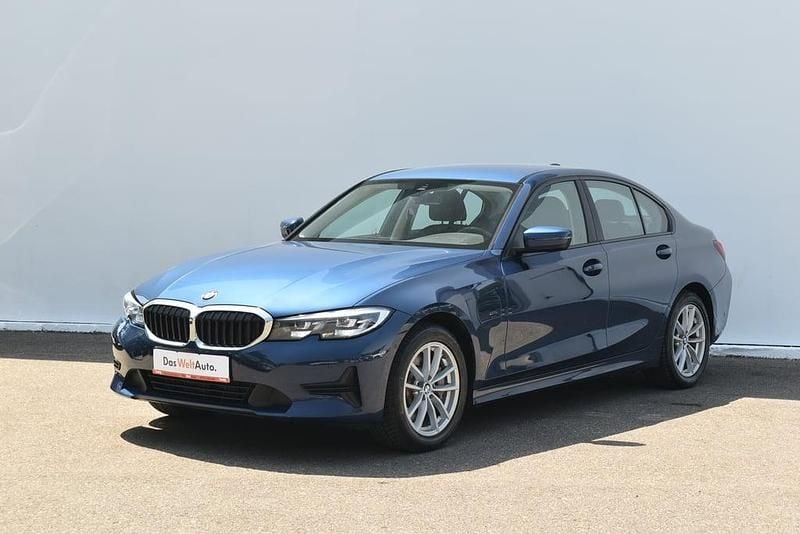 Albastru mediu normal Utilizat 2021 BMW 330 | 27.790 EUR - Imagine 1/4