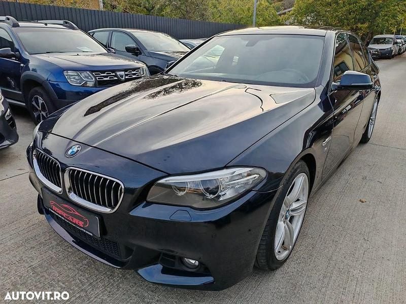Culoarealbastru Utilizat 2015 BMW 520 Sport Line Berlinǎ | 13.699 EUR (Super Preț) - Imagine 1/4